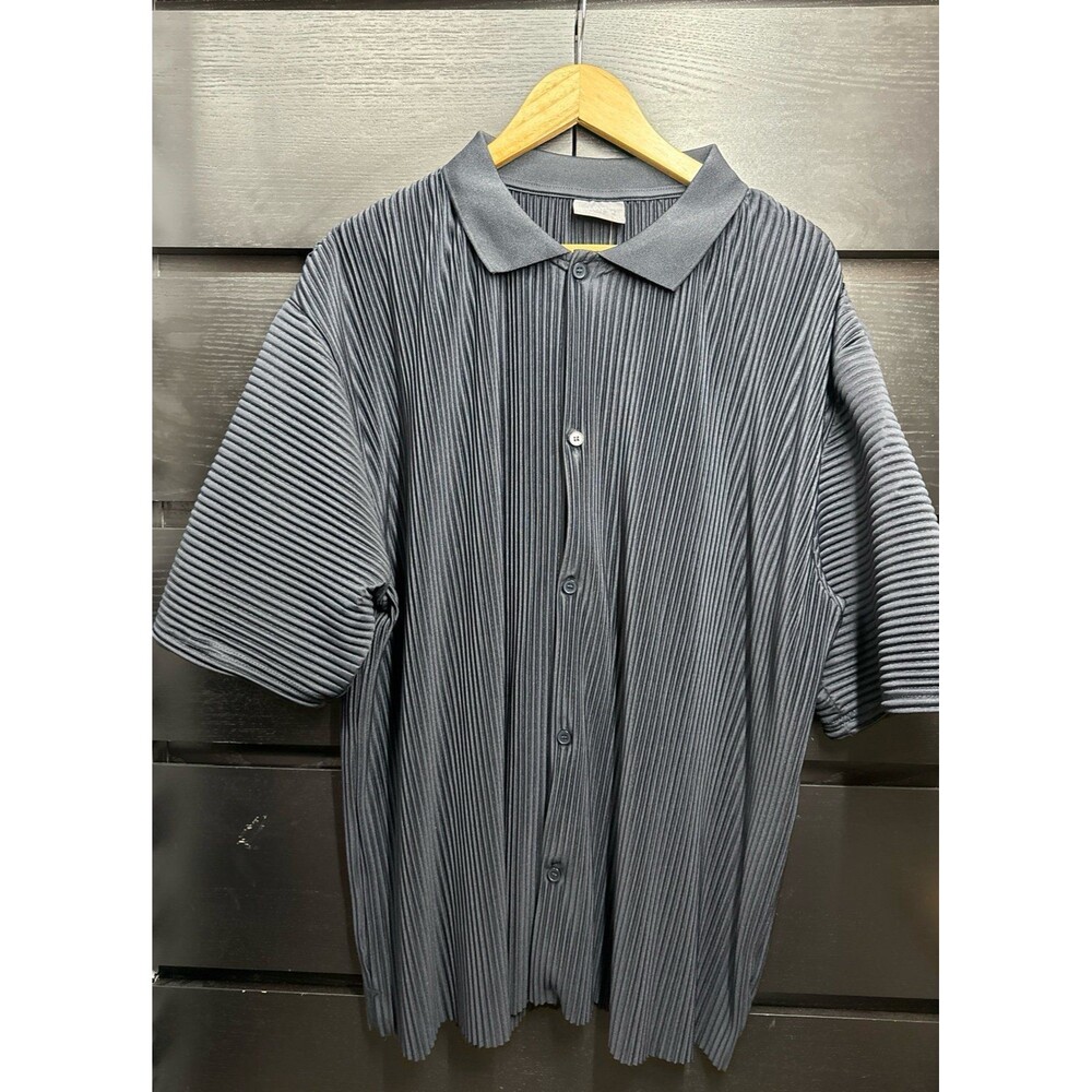 Men's Blue Pleated Button up shirt